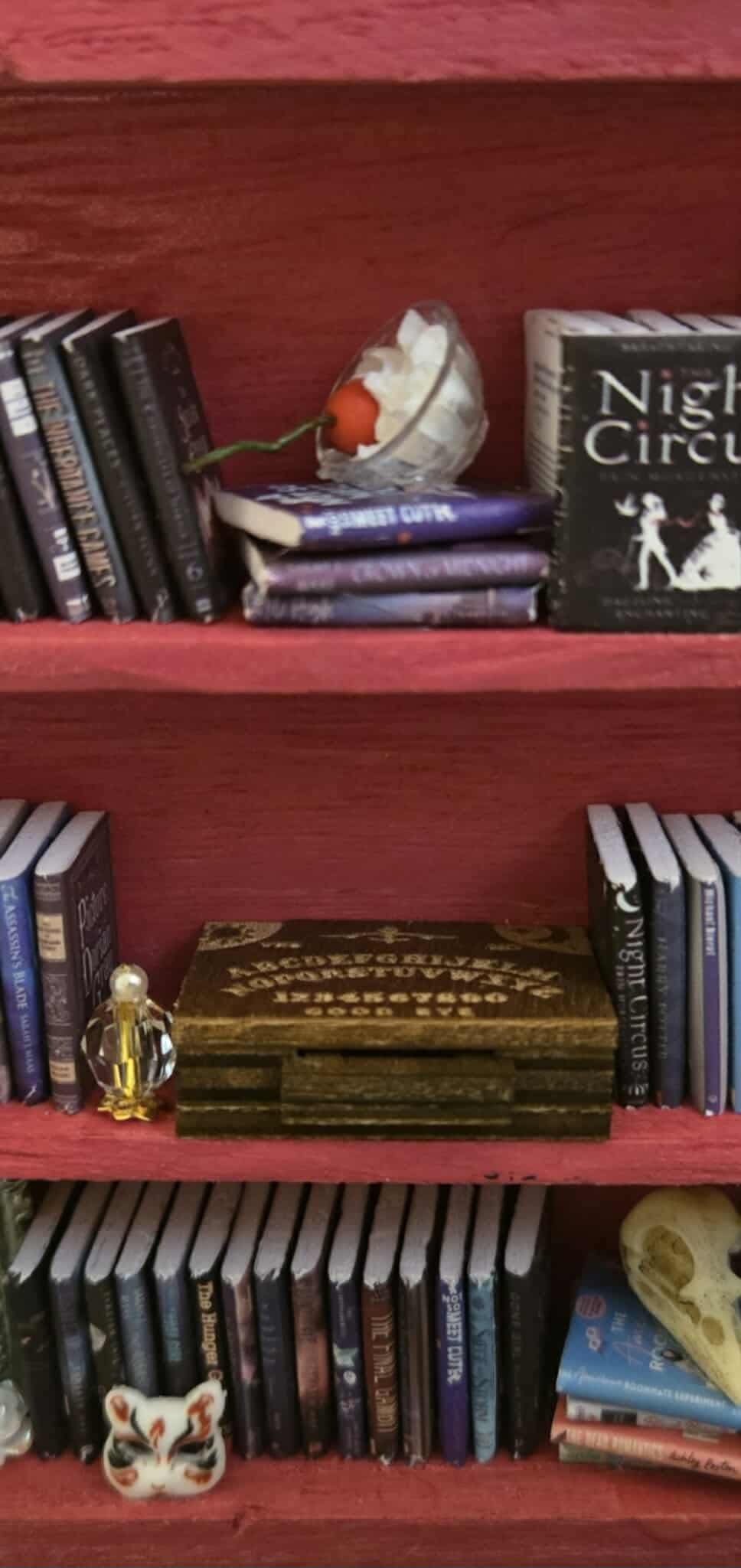 Dark Romance Mini Bookshelf - Pink