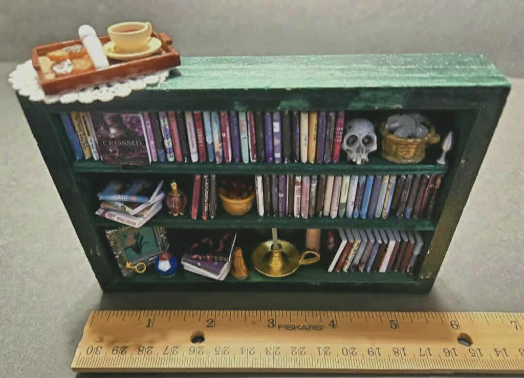 Dark Romance Mini Bookshelf - green